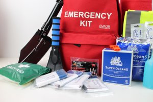 Winter Car Emergency Survival Kit